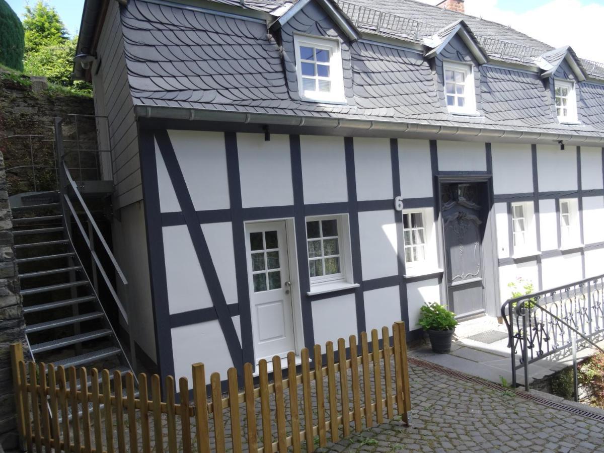 Stachelburg Montjoie